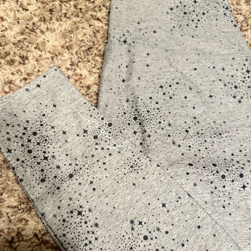 Beyond Yoga x Barre3 legging - never worn
